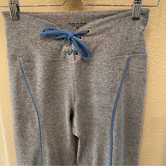 YEAR OF OURS Women Gray Blue Lace Front Athletic Leggings Size Small - Picture 2 of 7
